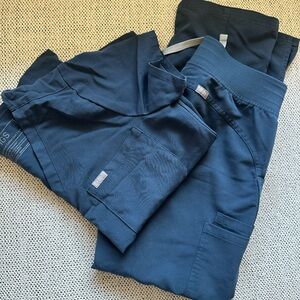 Figs Classic Navy Scrub Set